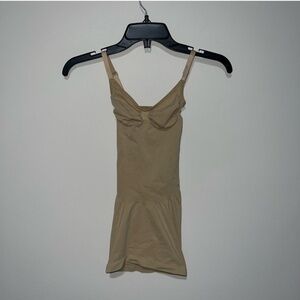 SKIMS SEAMLESS SCULPT SLIP DRESS CLAY SMALL